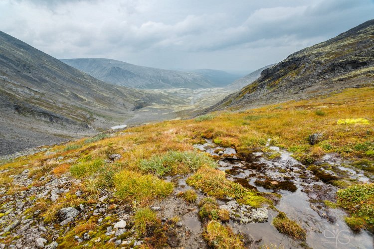 Вид на долину Тульйока с перевала Ворткеуайв