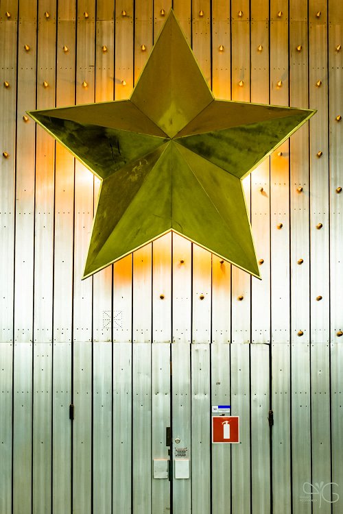 ст. м. Площадь Мужества