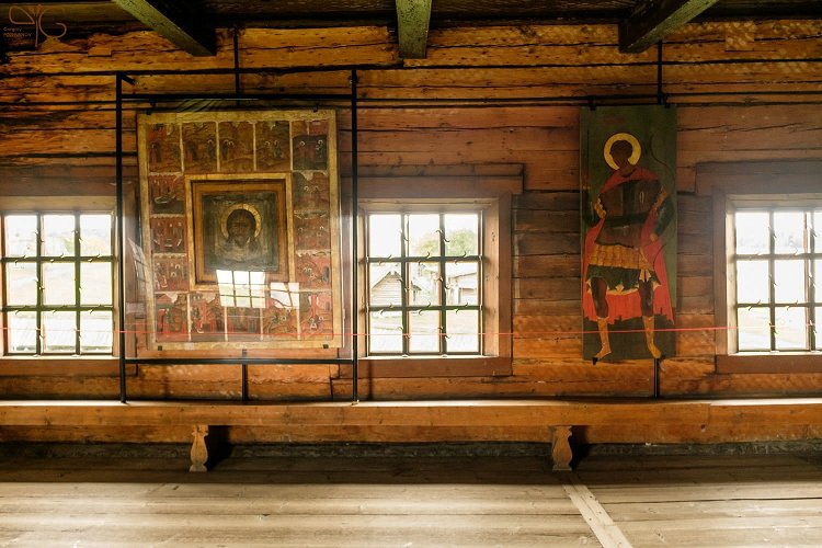 Трапезная церкви Покрова Богородицы в Кижах